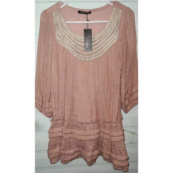 Pink tiered lined blouse with crochet neckline NWT Size S. Adorn Fashion - Picture 3 of 6